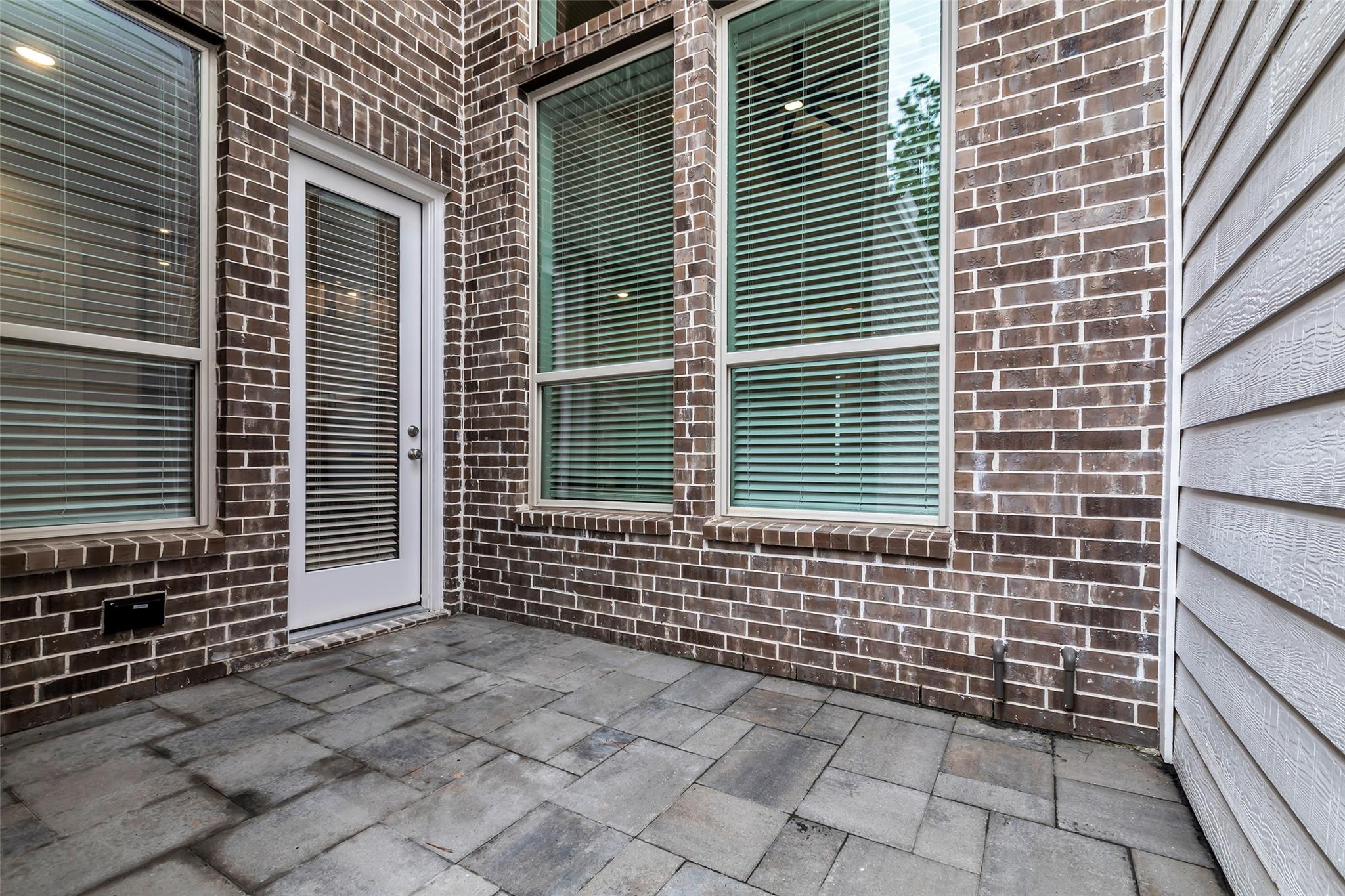 527 Cypress Valley Avenue