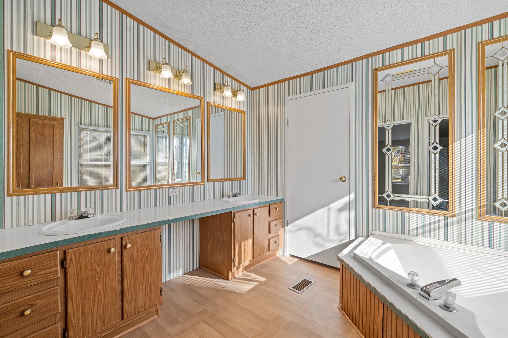 13074 Aspen Way Court