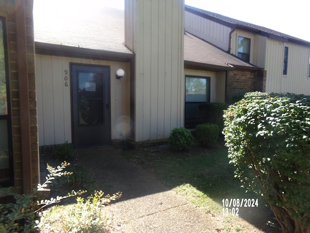 906 Old Fountain Pl