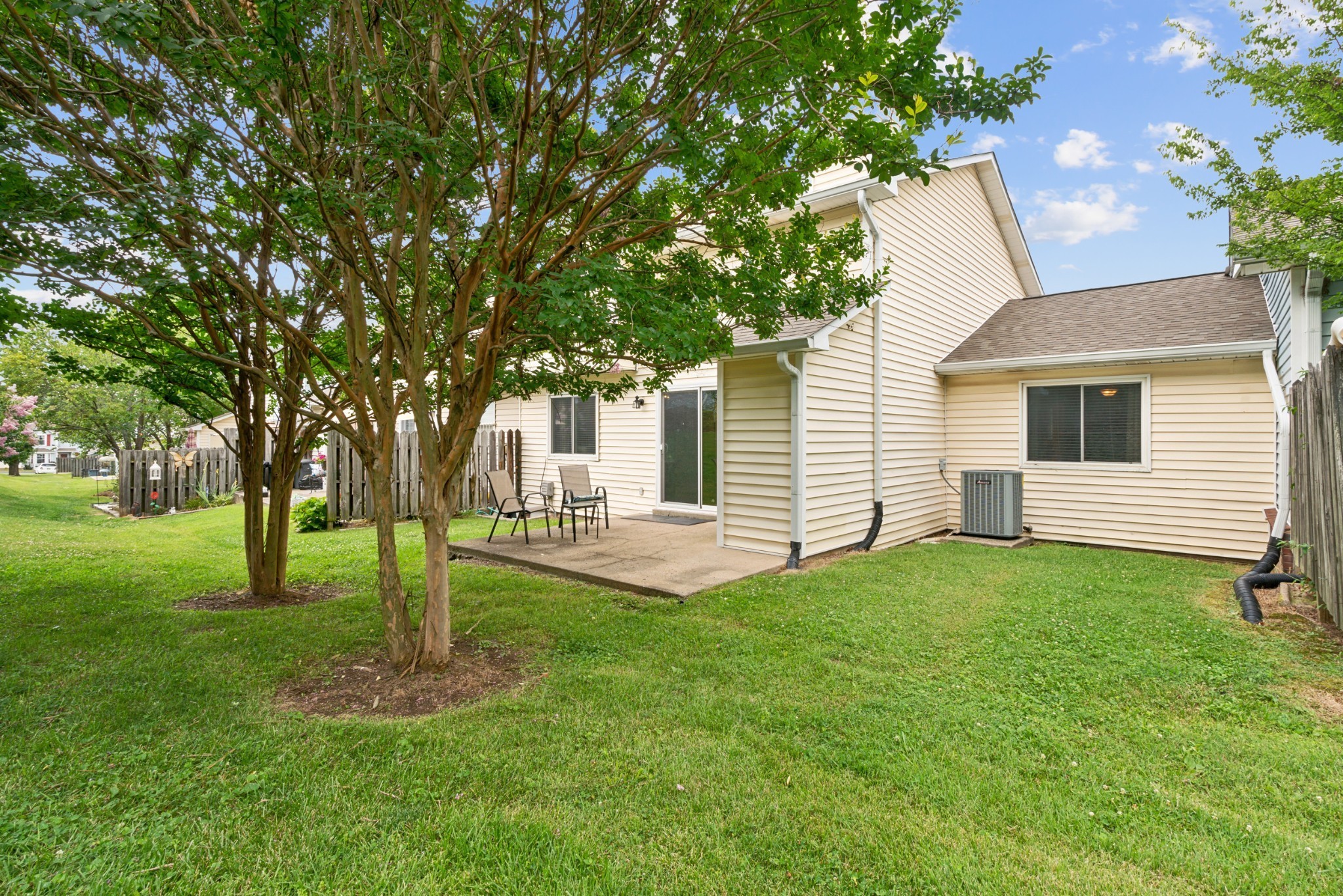 57 Rolling Meadows Dr