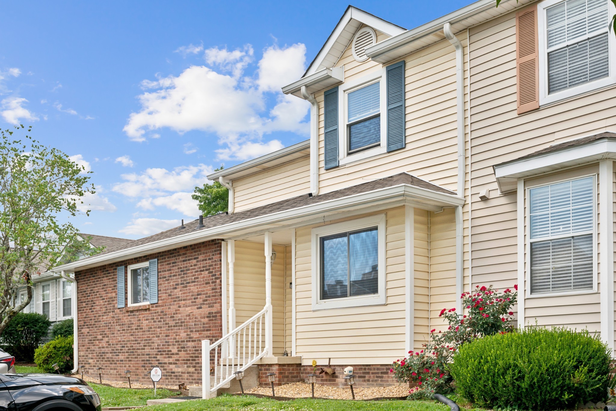 57 Rolling Meadows Dr
