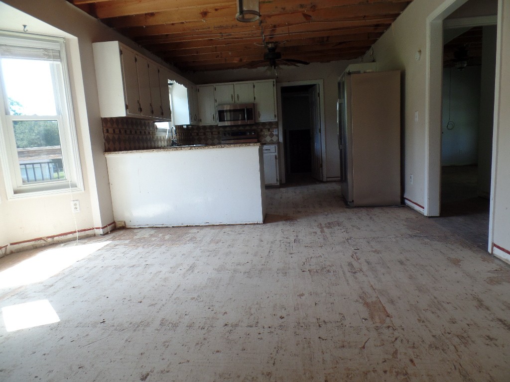 107 Oakland Dr