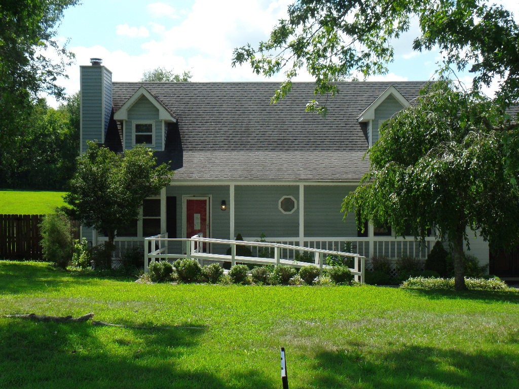 107 Oakland Dr