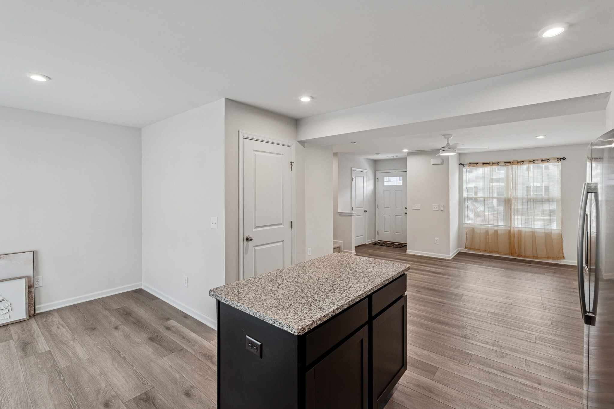 1535 Smoketree Rd