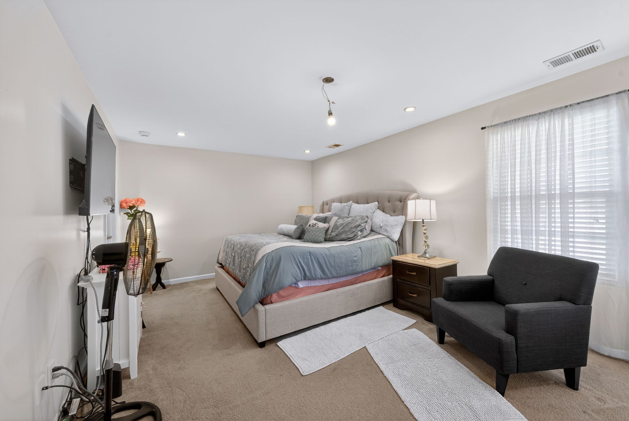 621 Betty Lou Dr
