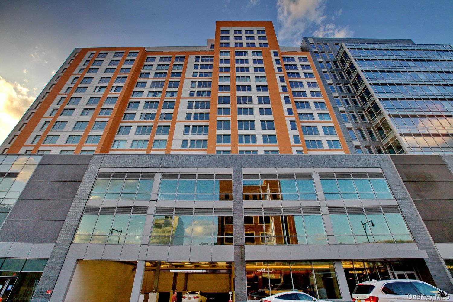 138-35 39th Avenue Unit: 6H