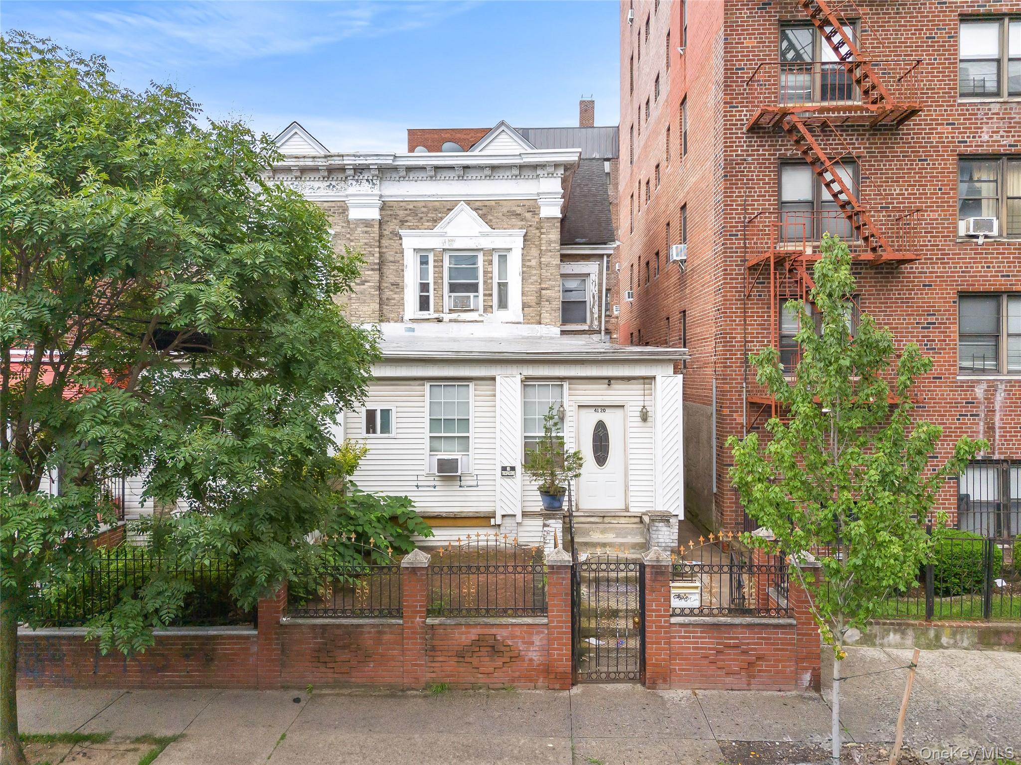 41-20 Elbertson Street