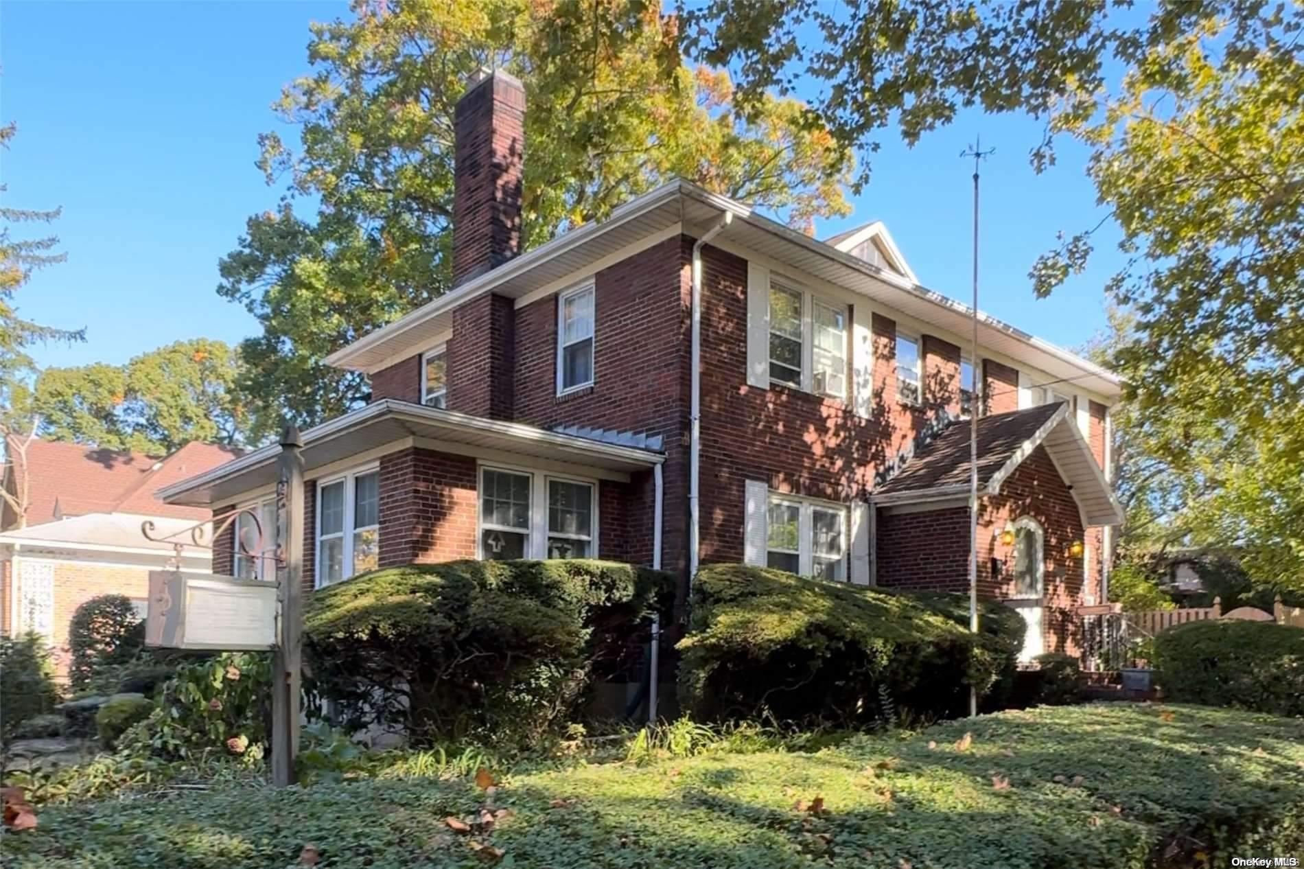 163-03 Oak Avenue
