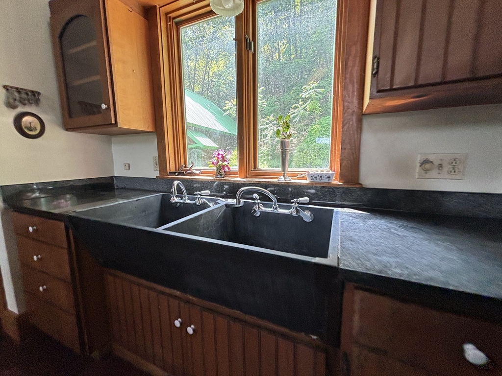 12 Nagler Cross Rd