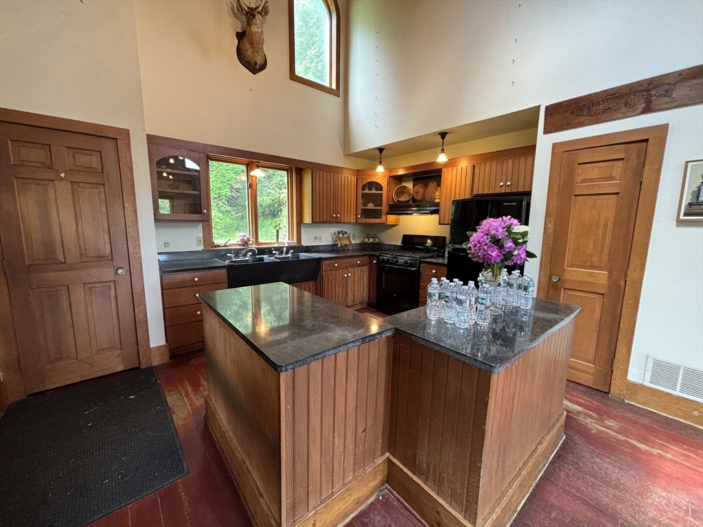 12 Nagler Cross Rd