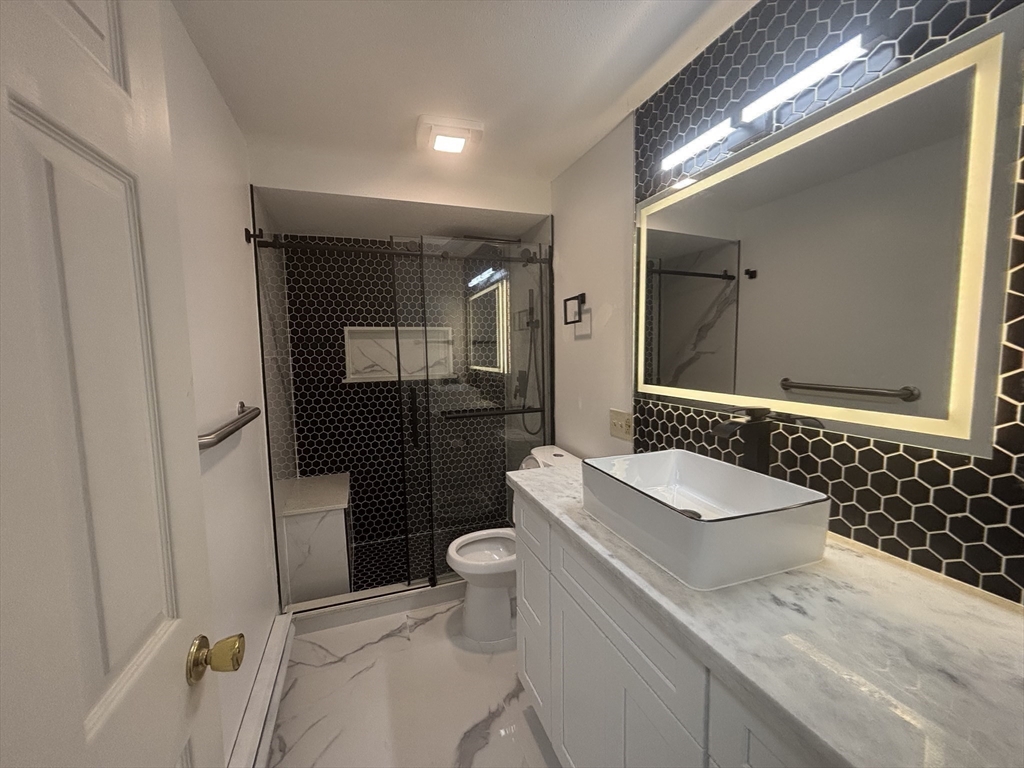 41 W. Summit St # 68