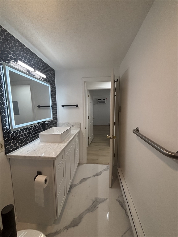 41 W. Summit St # 68