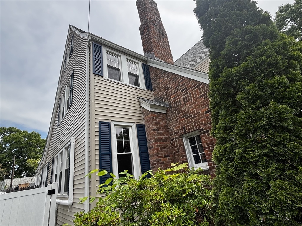 127 Melha Ave
