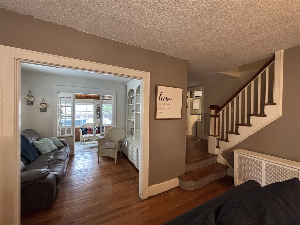 127 Melha Ave