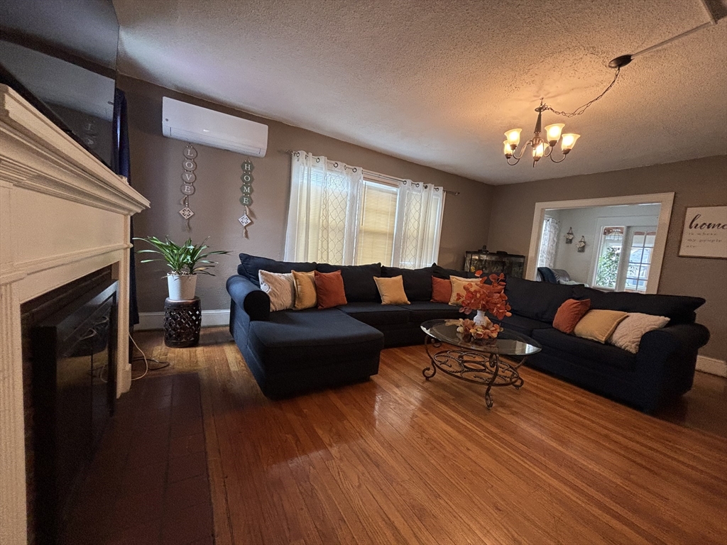 127 Melha Ave