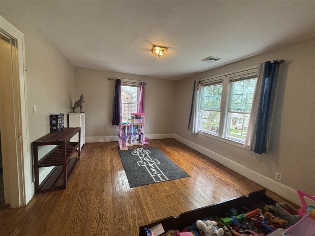 127 Melha Ave