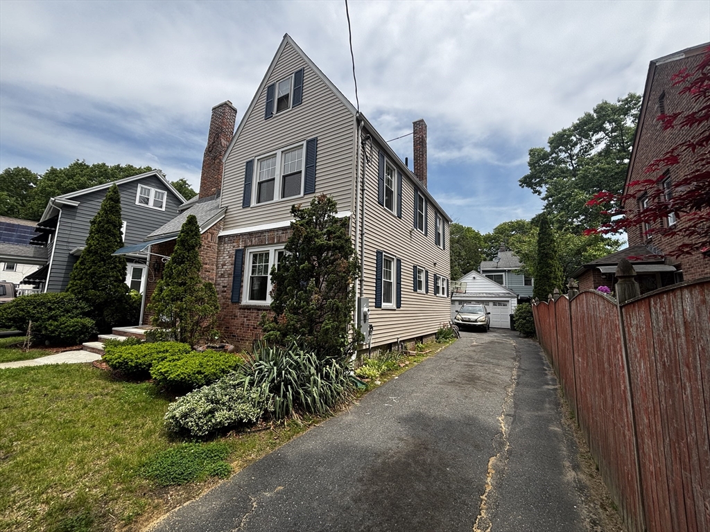 127 Melha Ave