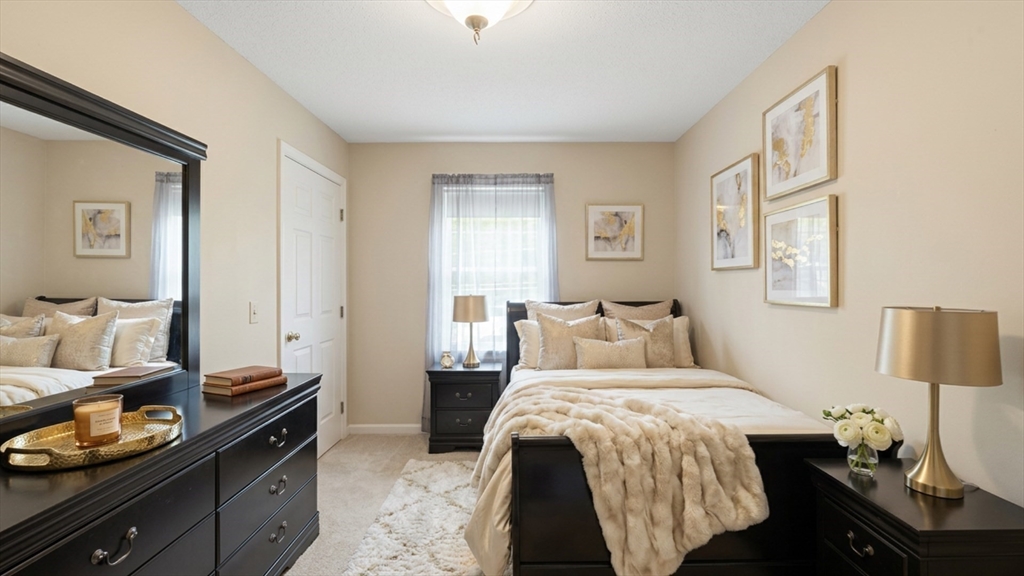 39 Venture Dr