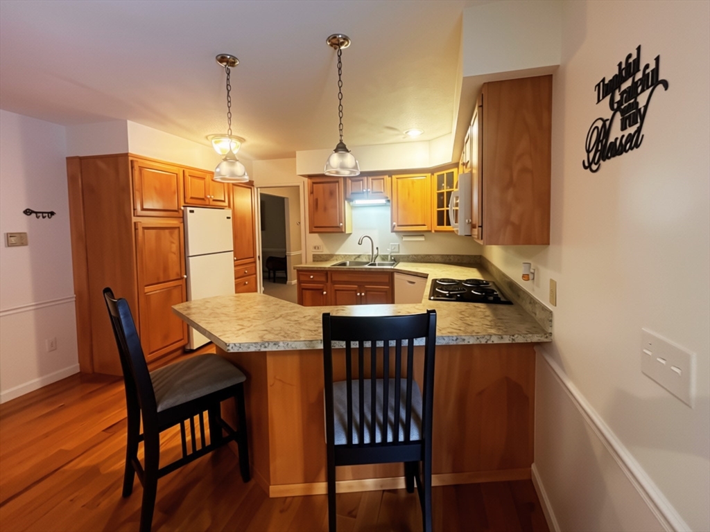 39 Venture Dr