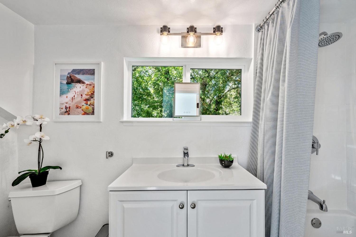 69 Sir Francis Drake Blvd