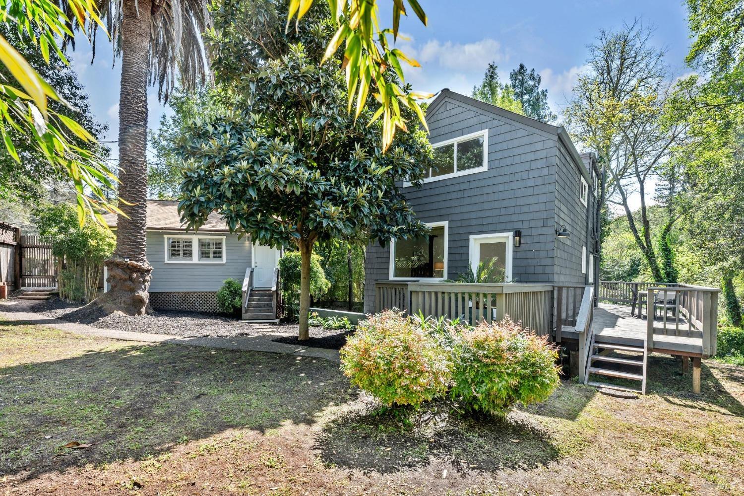 69 Sir Francis Drake Blvd