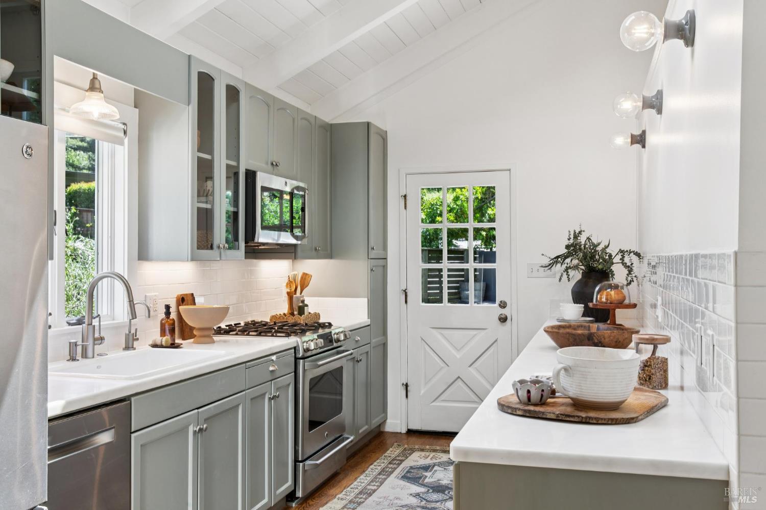 473 Montecito Avenue