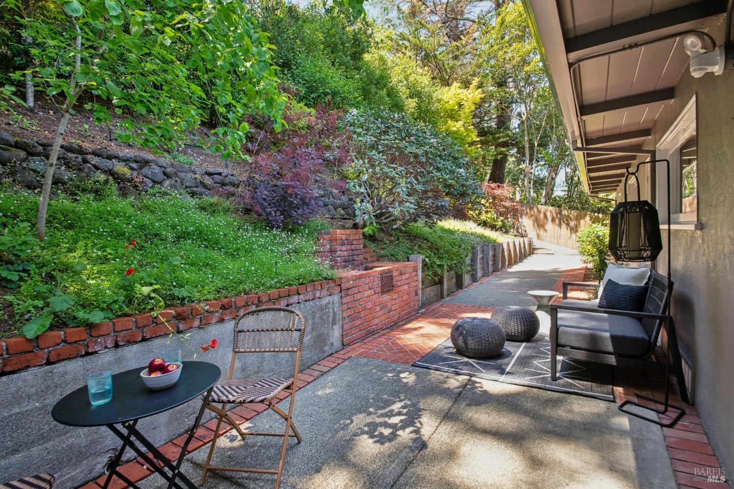 473 Montecito Avenue