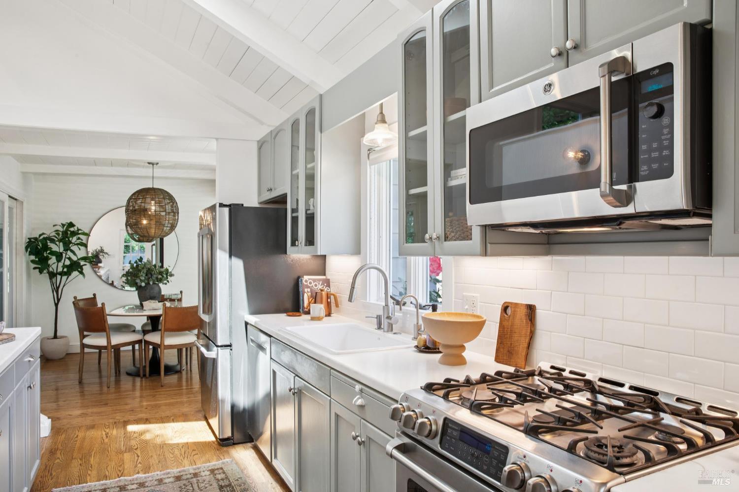 473 Montecito Avenue