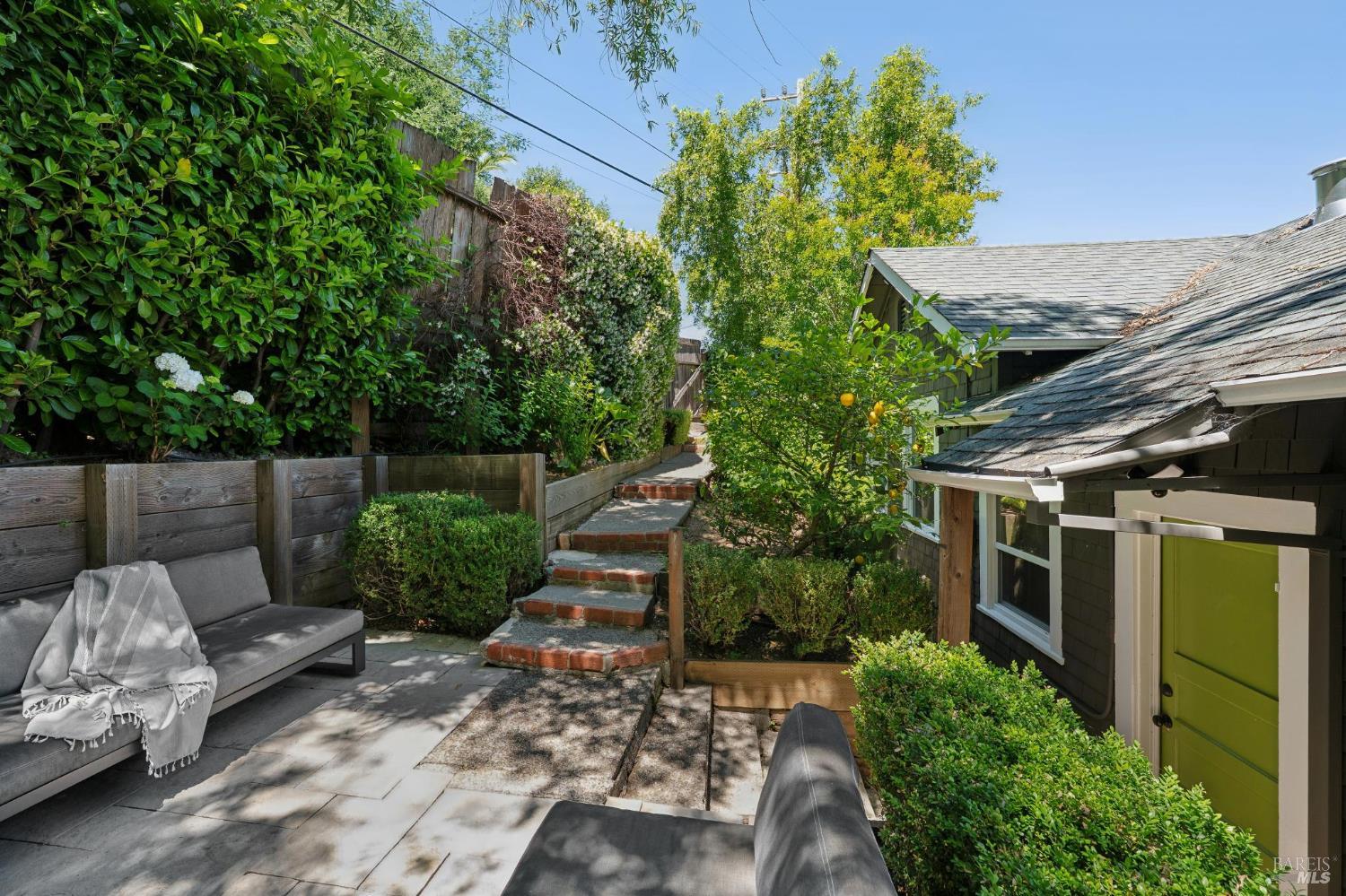 1405 San Anselmo Avenue