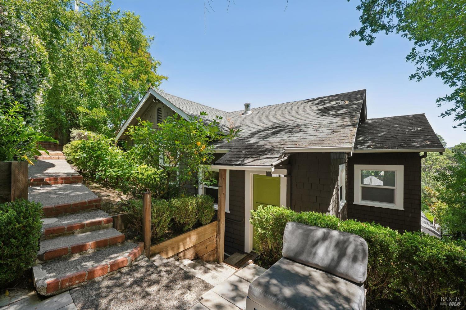 1405 San Anselmo Avenue
