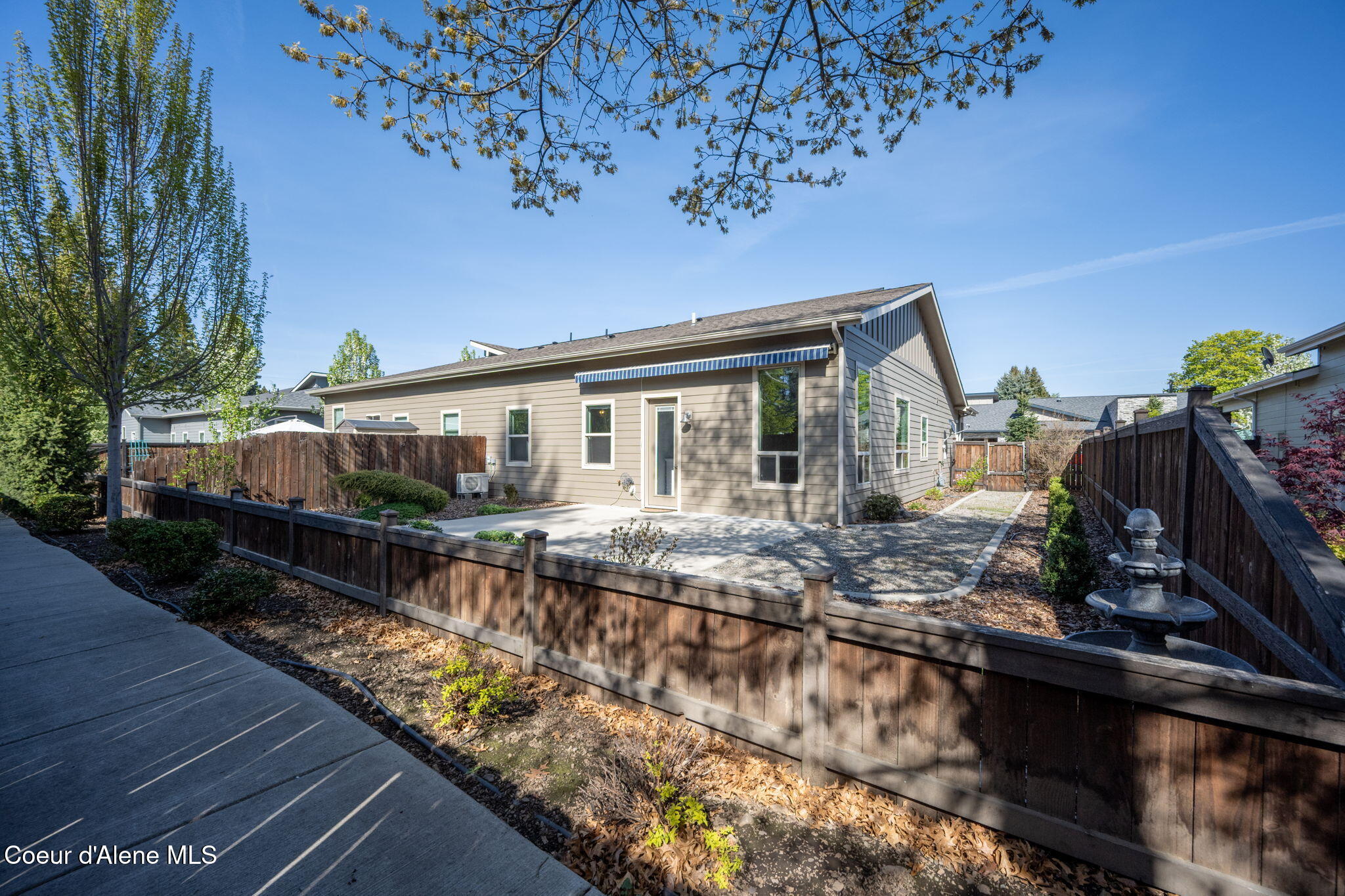 9537 La Costa Ct