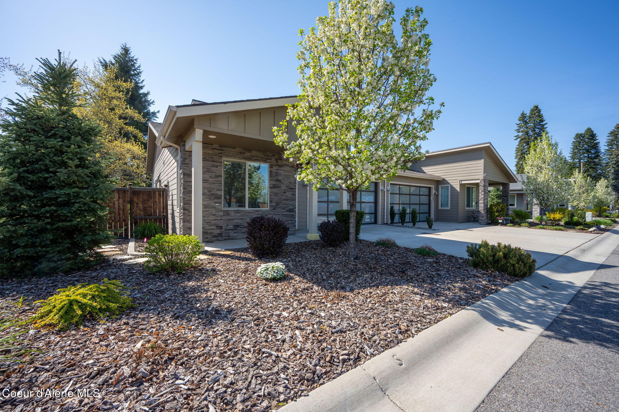 9537 La Costa Ct
