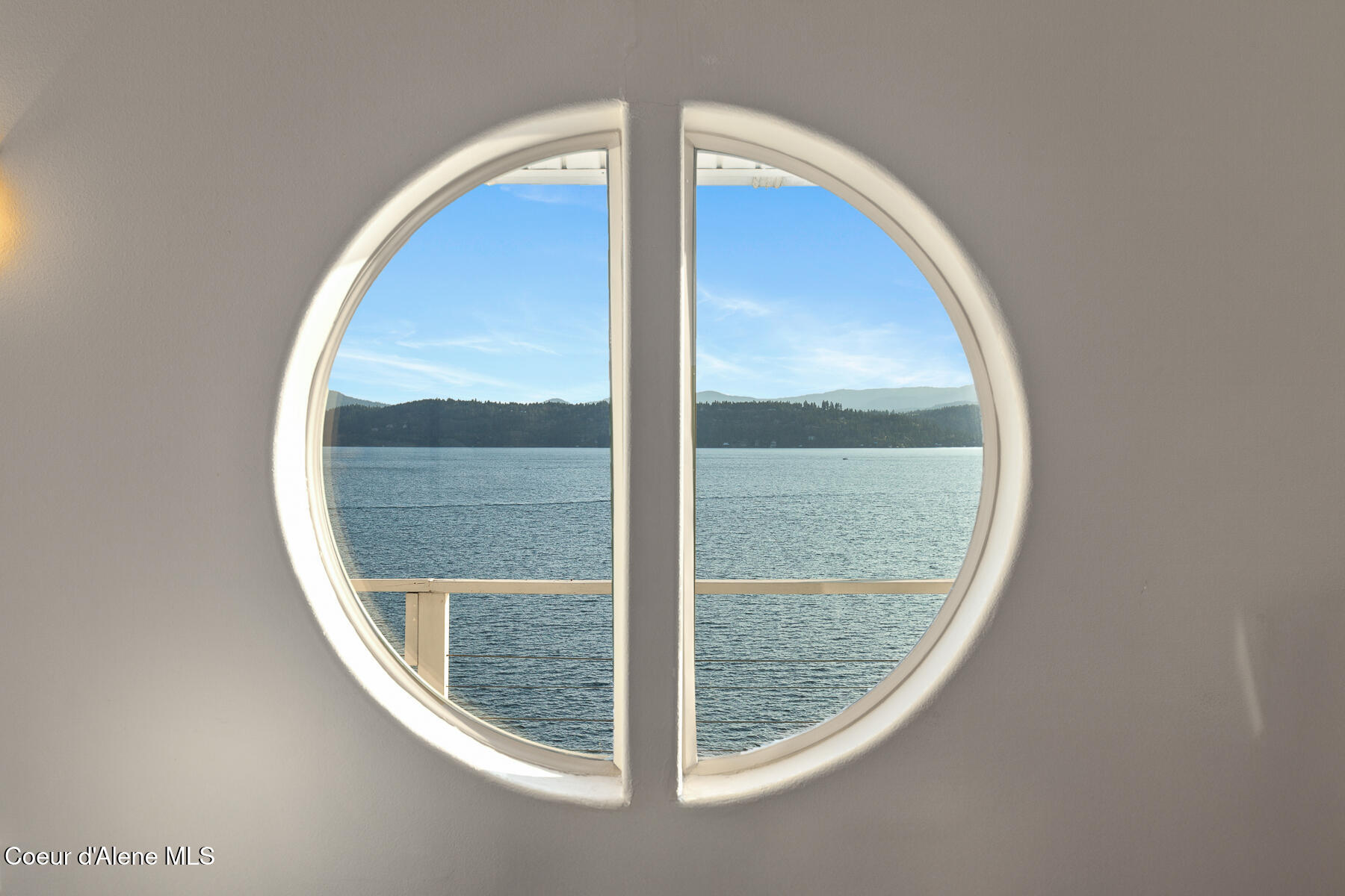 2233 S Silver Beach Rd, Coeur d'Alene