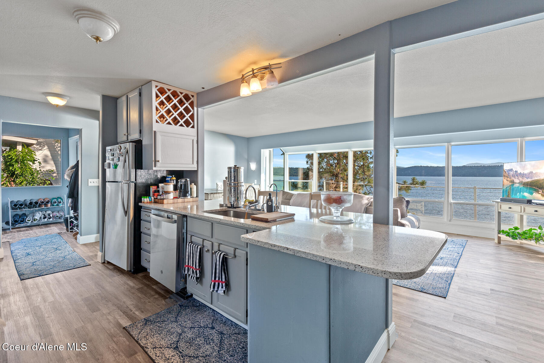 2233 S Silver Beach Rd, Coeur d'Alene