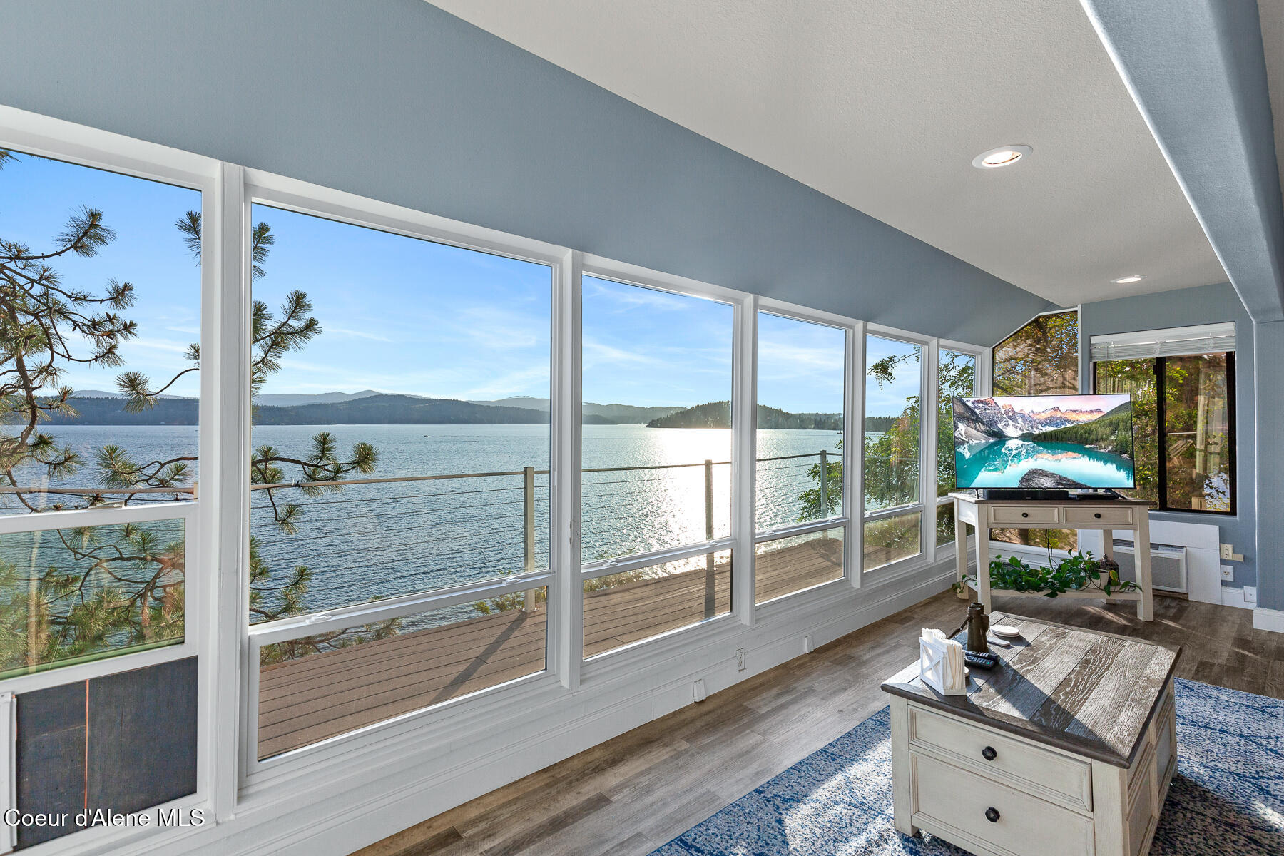 2233 S Silver Beach Rd, Coeur d'Alene