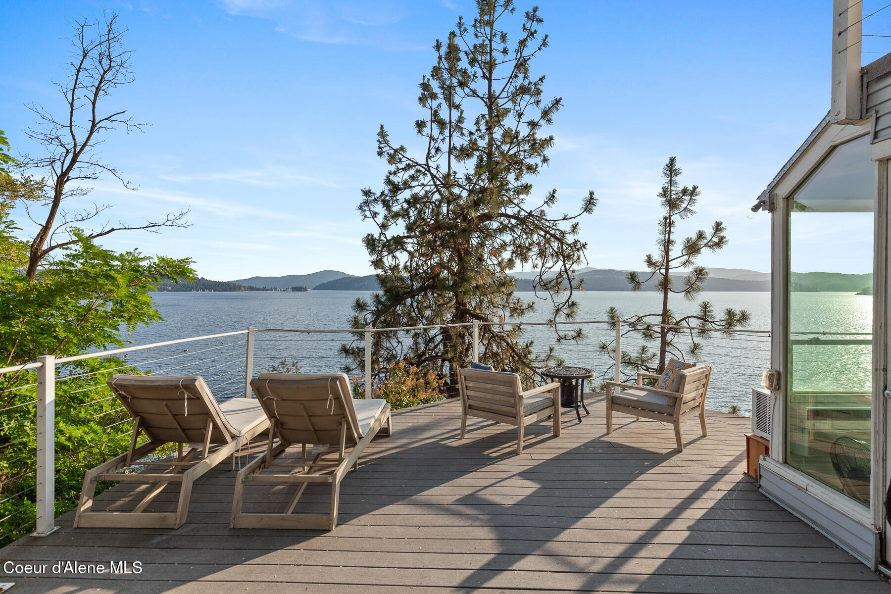 2233 S Silver Beach Rd, Coeur d'Alene