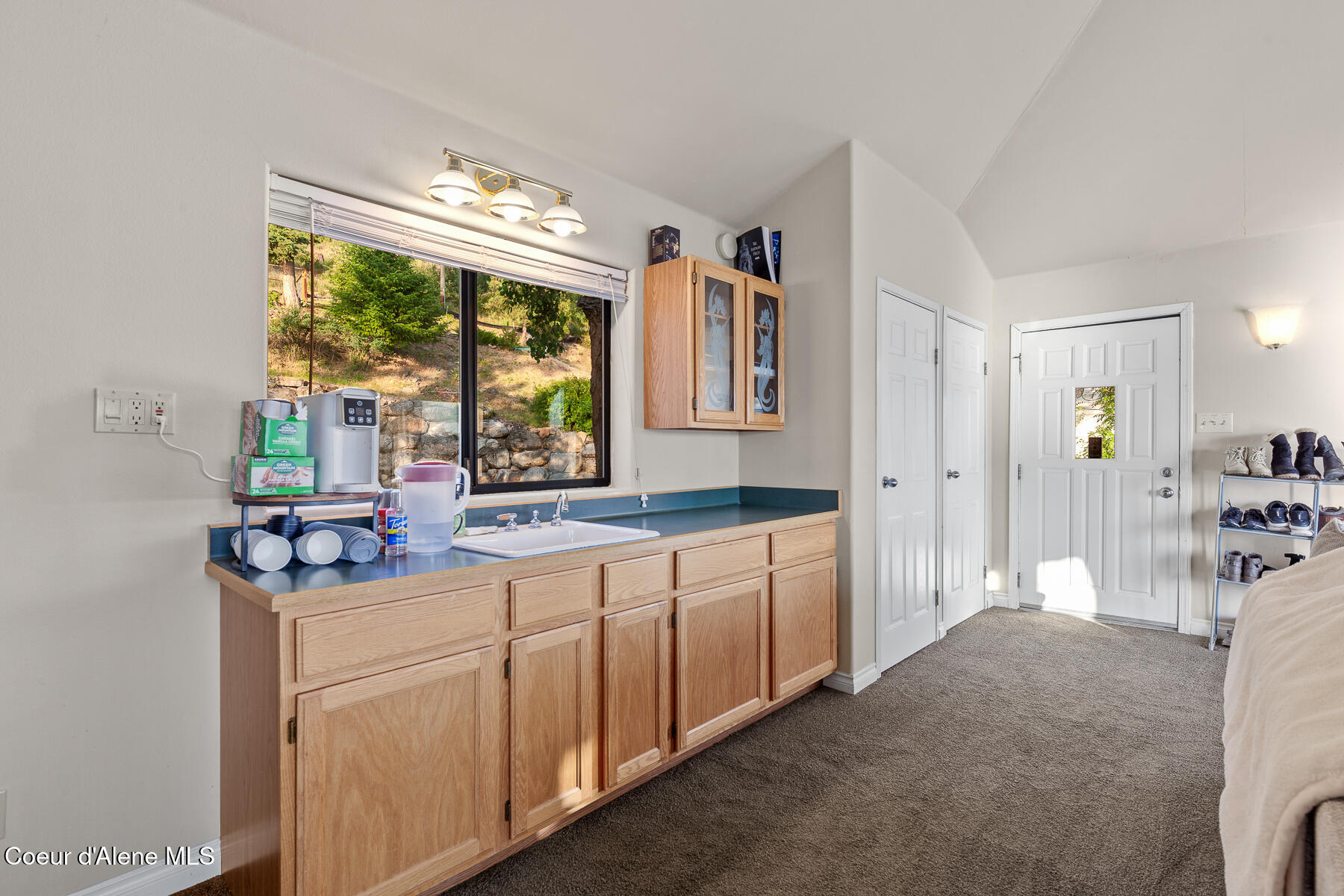 2233 S Silver Beach Rd, Coeur d'Alene