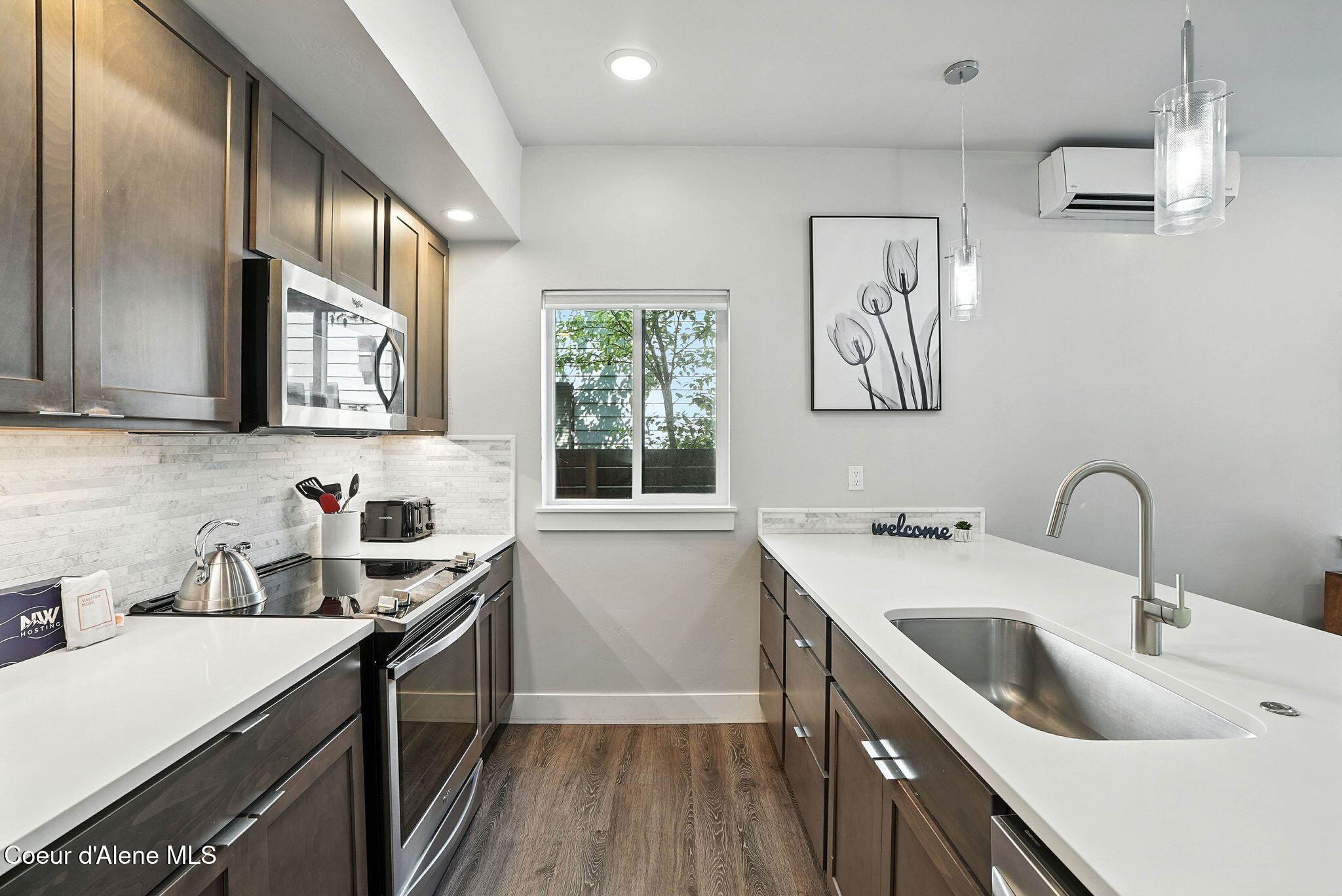 915 E Sherman Ave, B, Coeur d'Alene Unit: B