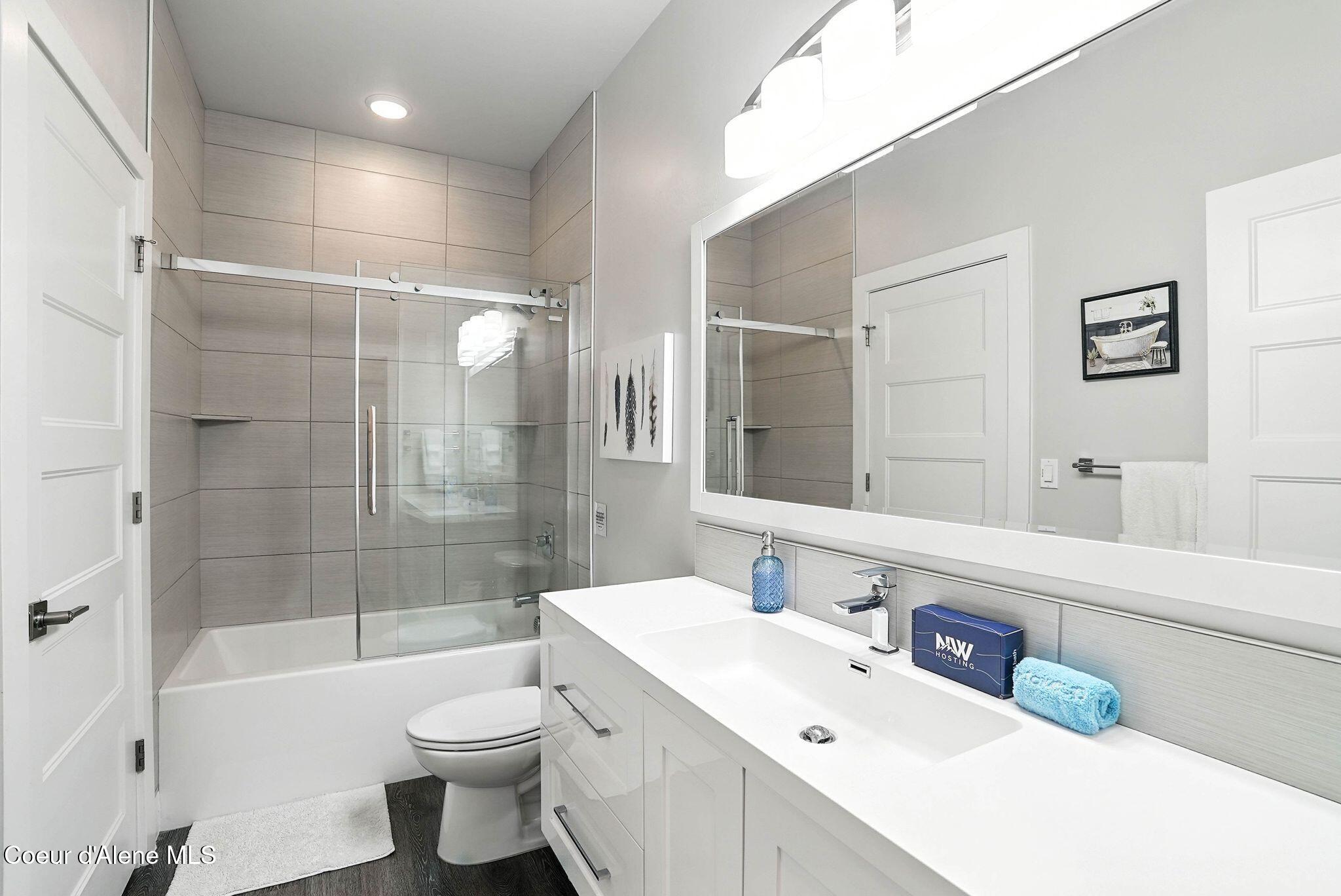 915 E Sherman Ave, B, Coeur d'Alene Unit: B
