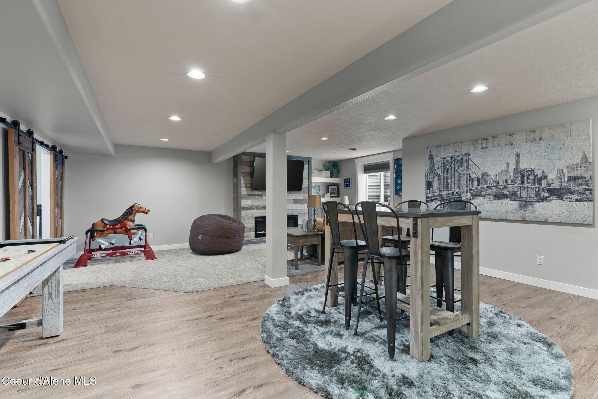 5030 E Frazier Dr