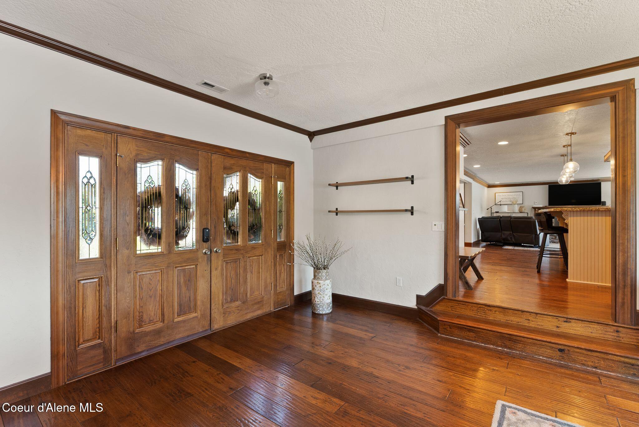 1926 E Rodkey Dr