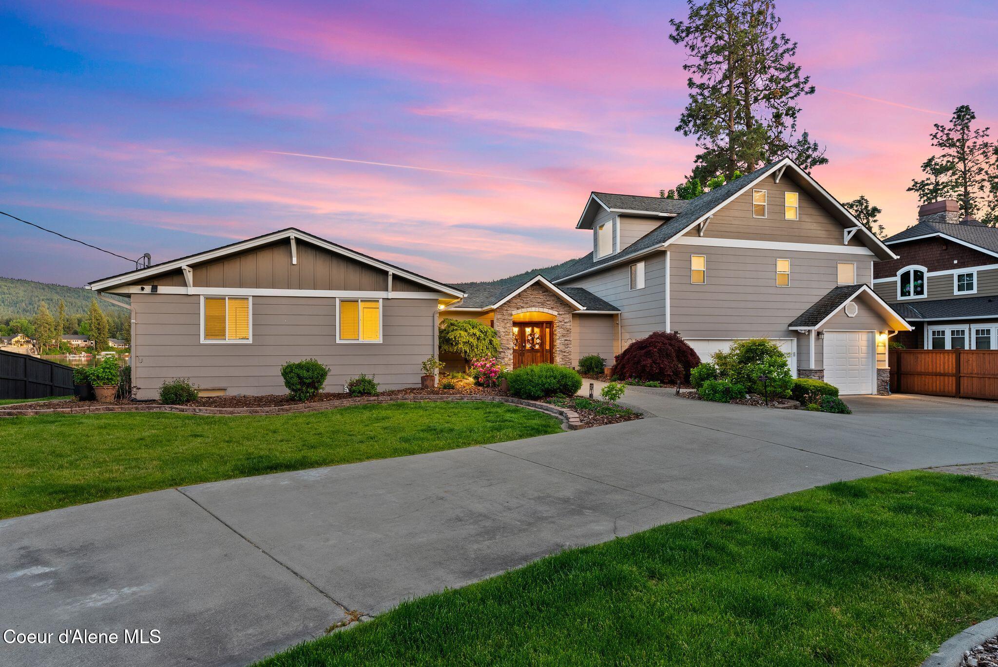 1926 E Rodkey Dr