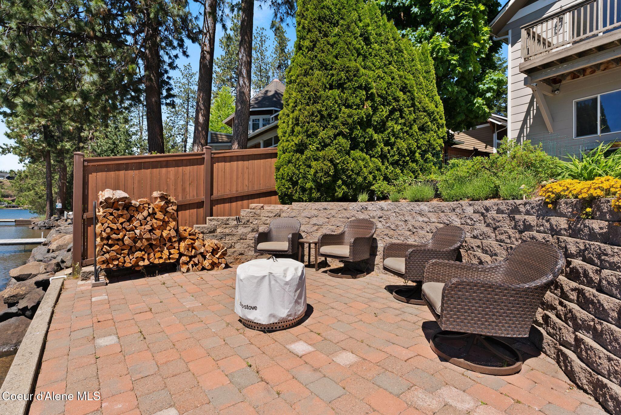 1926 E Rodkey Dr