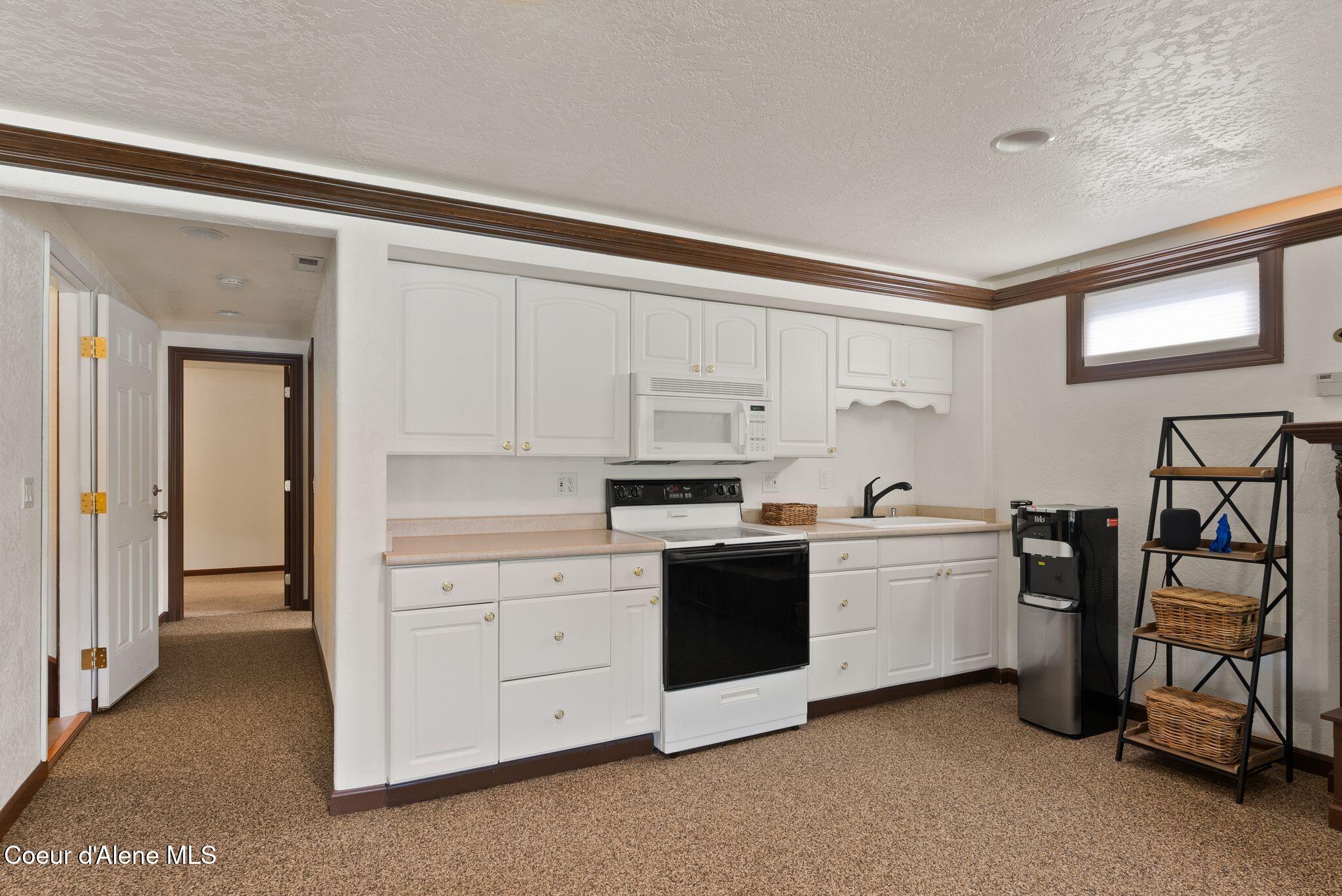 1926 E Rodkey Dr