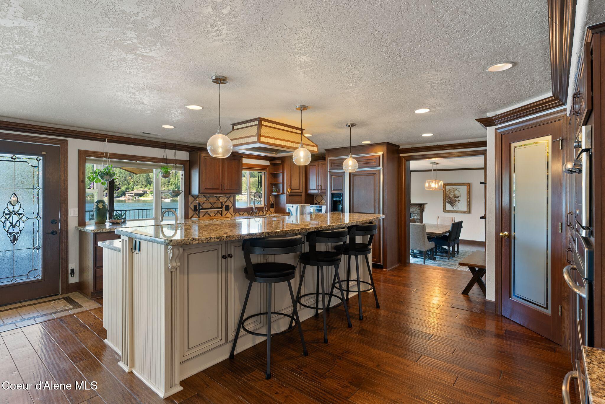 1926 E Rodkey Dr