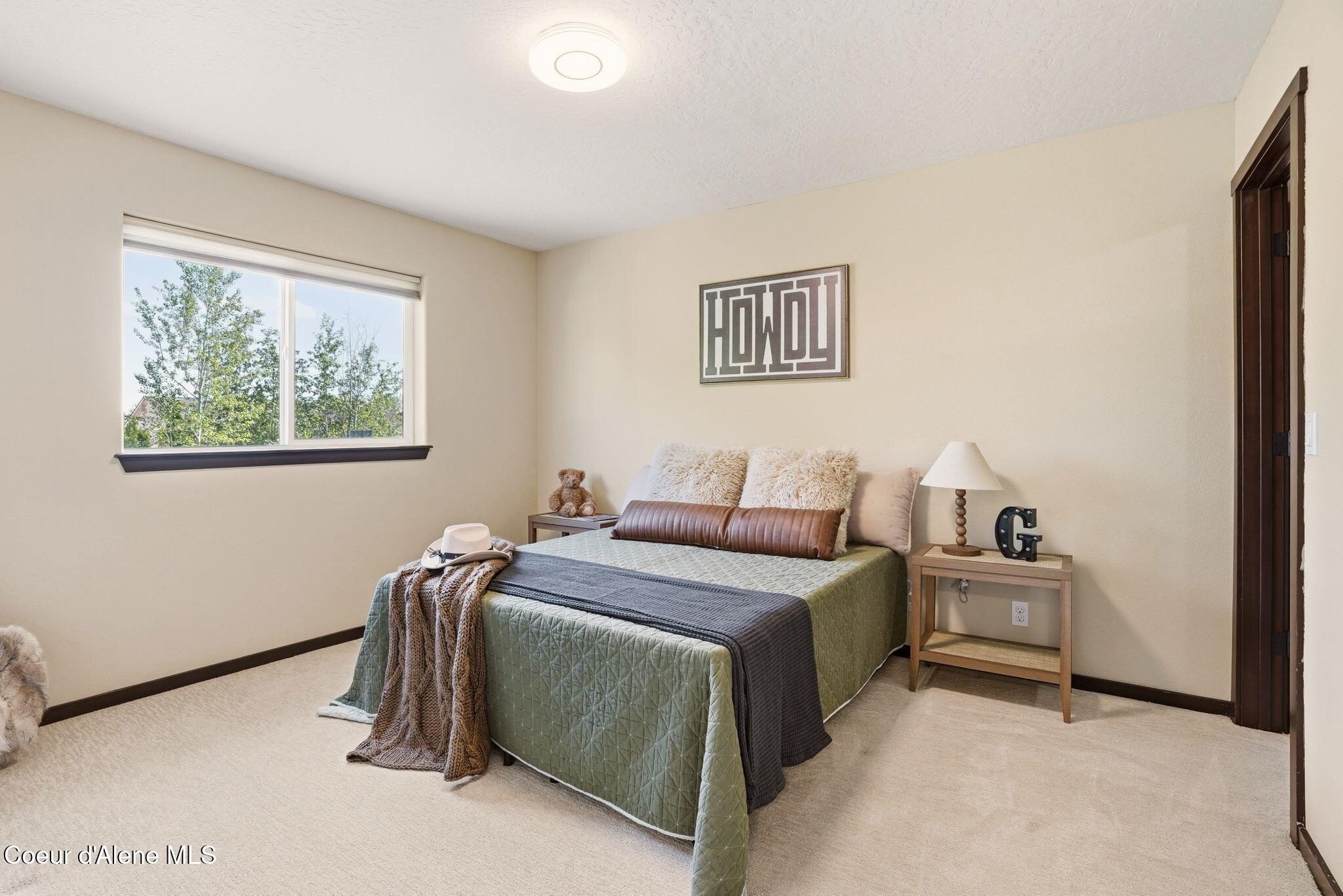 2548 W Blackberry Loop