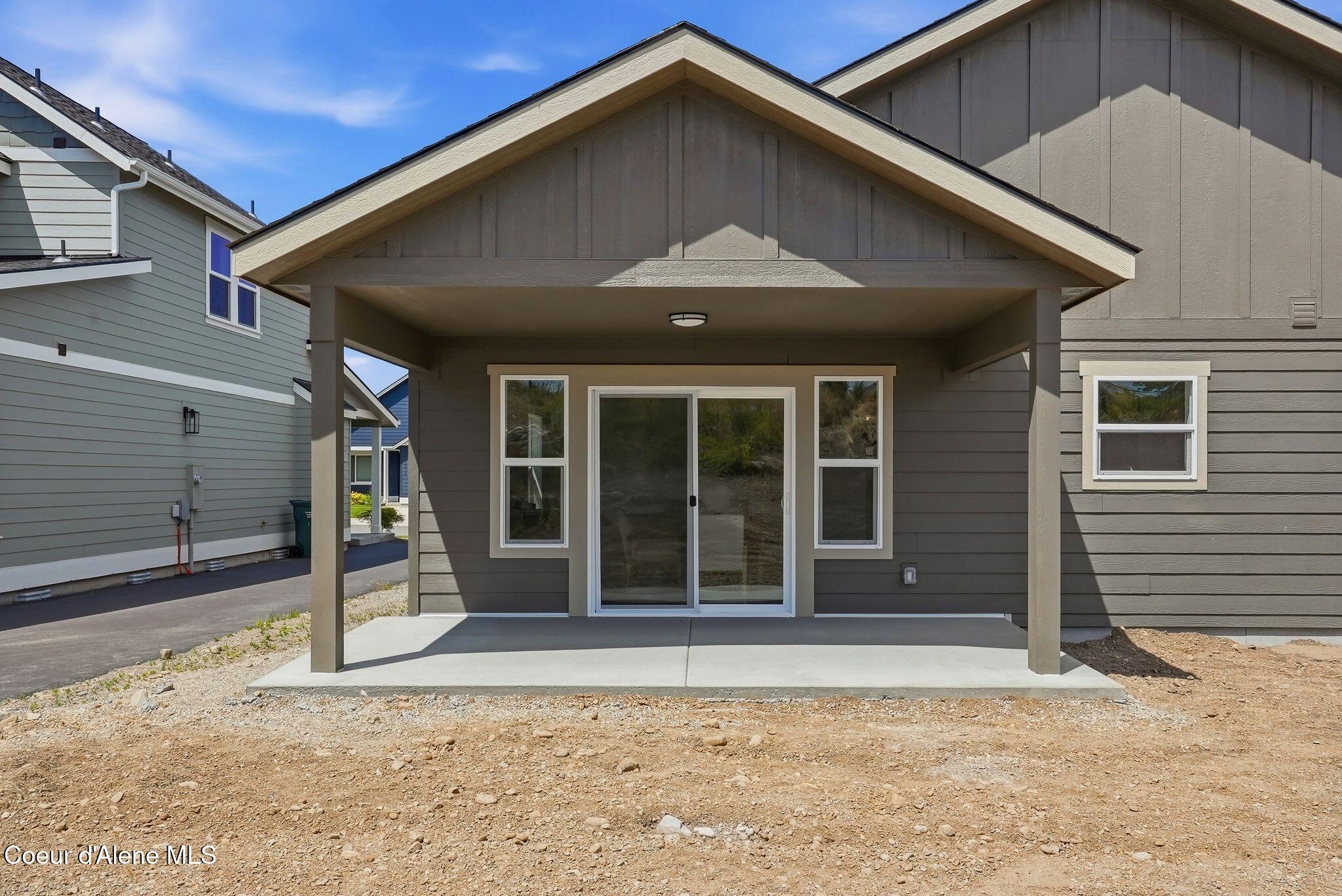 3476 N Blaze Loop