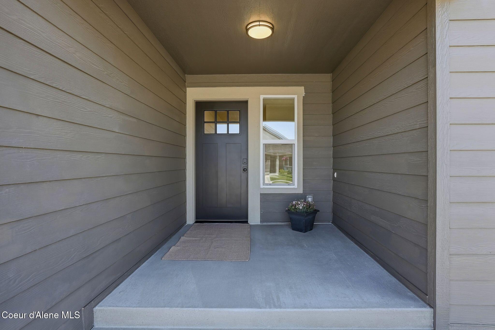 3476 N Blaze Loop