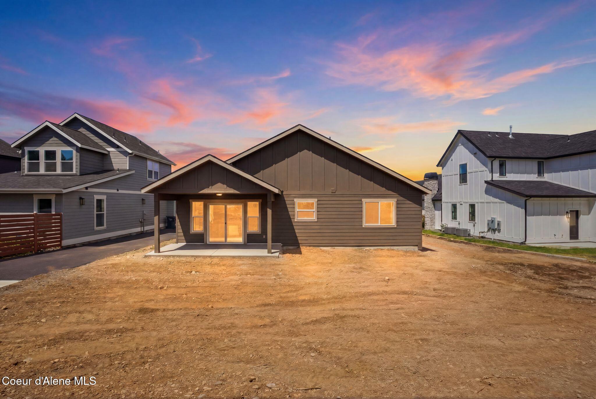 3476 N Blaze Loop