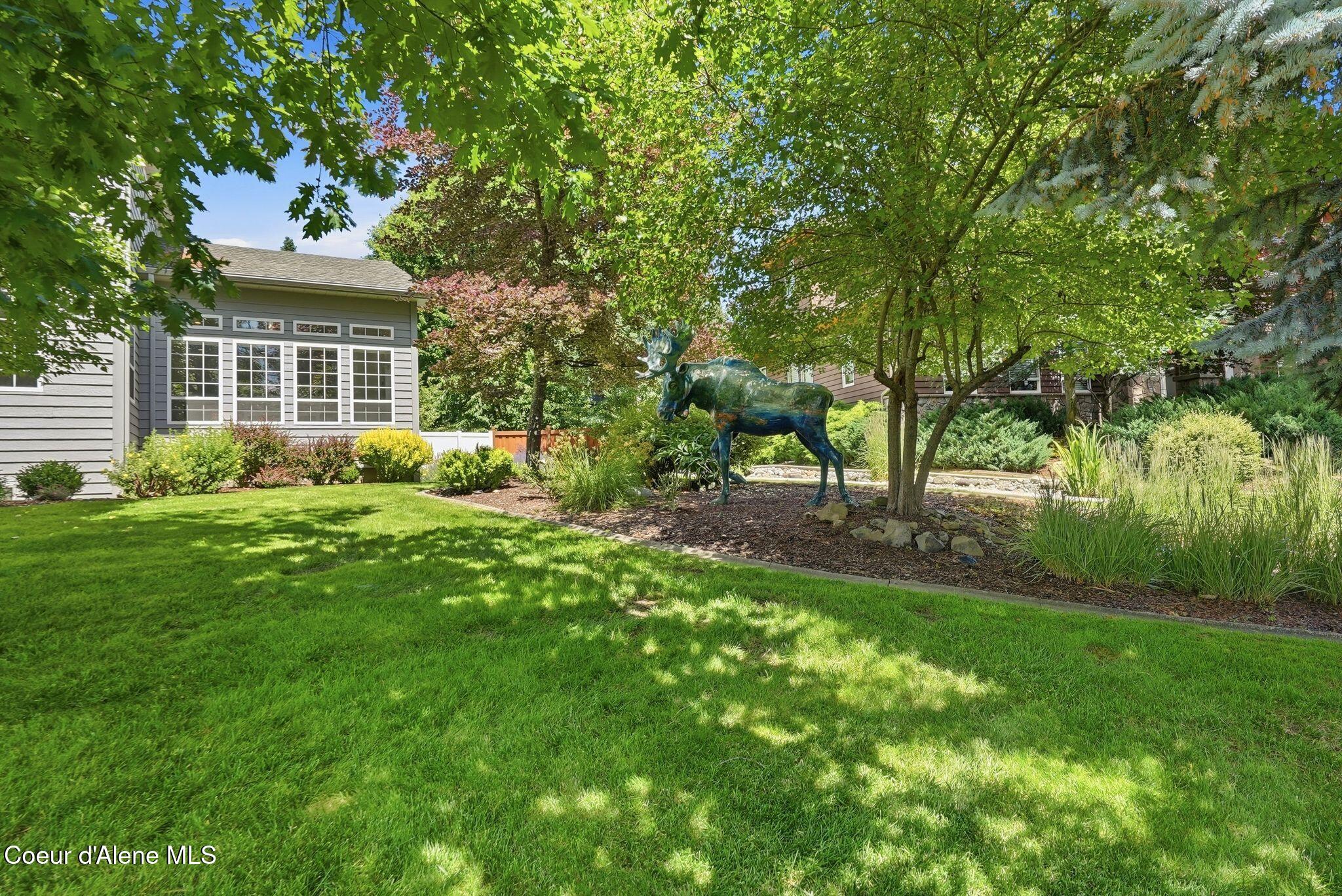 2946 E Point Hayden DR